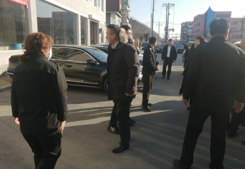 鞍勤集團黨委下基層、聽民意，助推企業(yè)高質(zhì)量發(fā)展