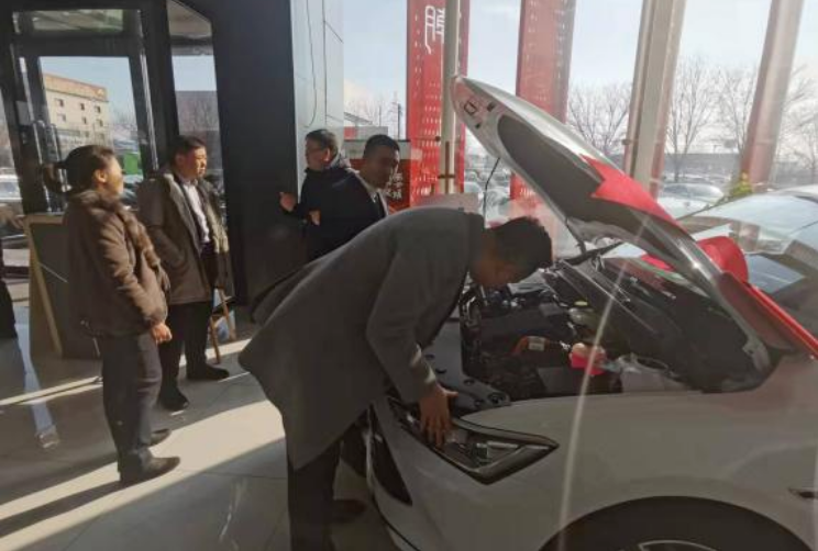 迎賓汽車公司走訪新能源車企，尋求合作發(fā)展新模式