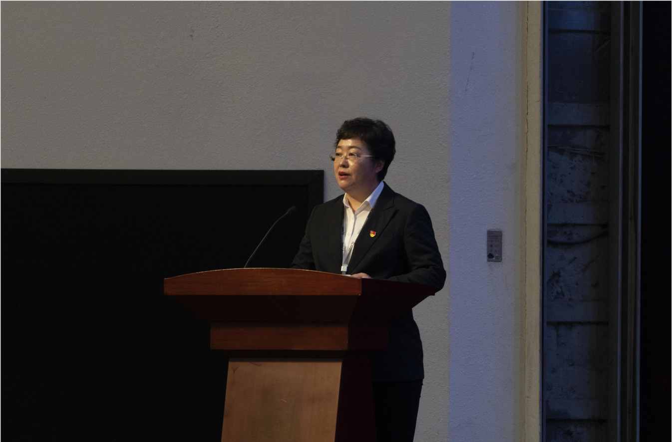 “襄盛舉 聚合力 創(chuàng)佳績(jī)”鞍勤集團(tuán)、溫泉集團(tuán)、公服集團(tuán)2022年表彰大會(huì)隆重舉行