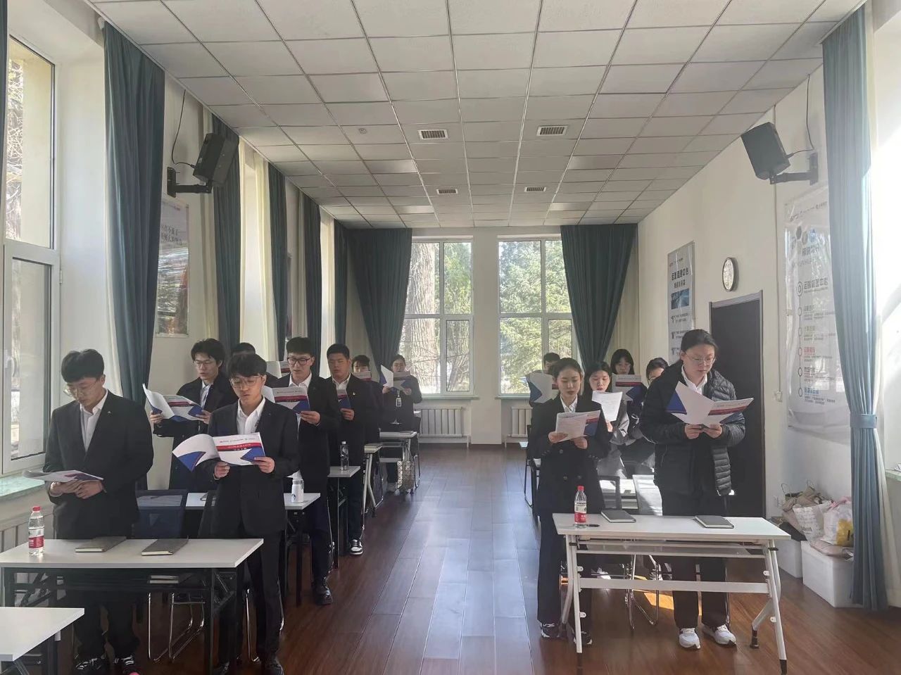 學(xué)習(xí)新知識，感悟新內(nèi)涵——鞍勤集團(tuán)、溫泉集團(tuán)、公服集團(tuán)新生培訓(xùn)迎來階段性成果